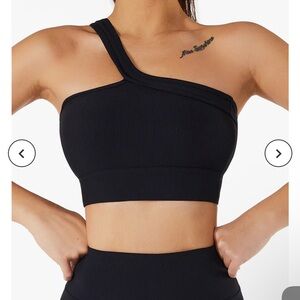 Amazon Ribbed Black workout/yoga bra